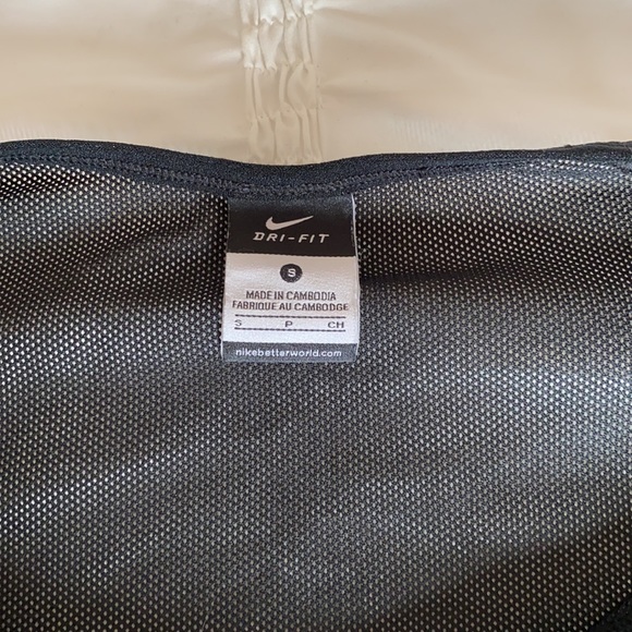 Nike mesh top - Picture 2 of 3